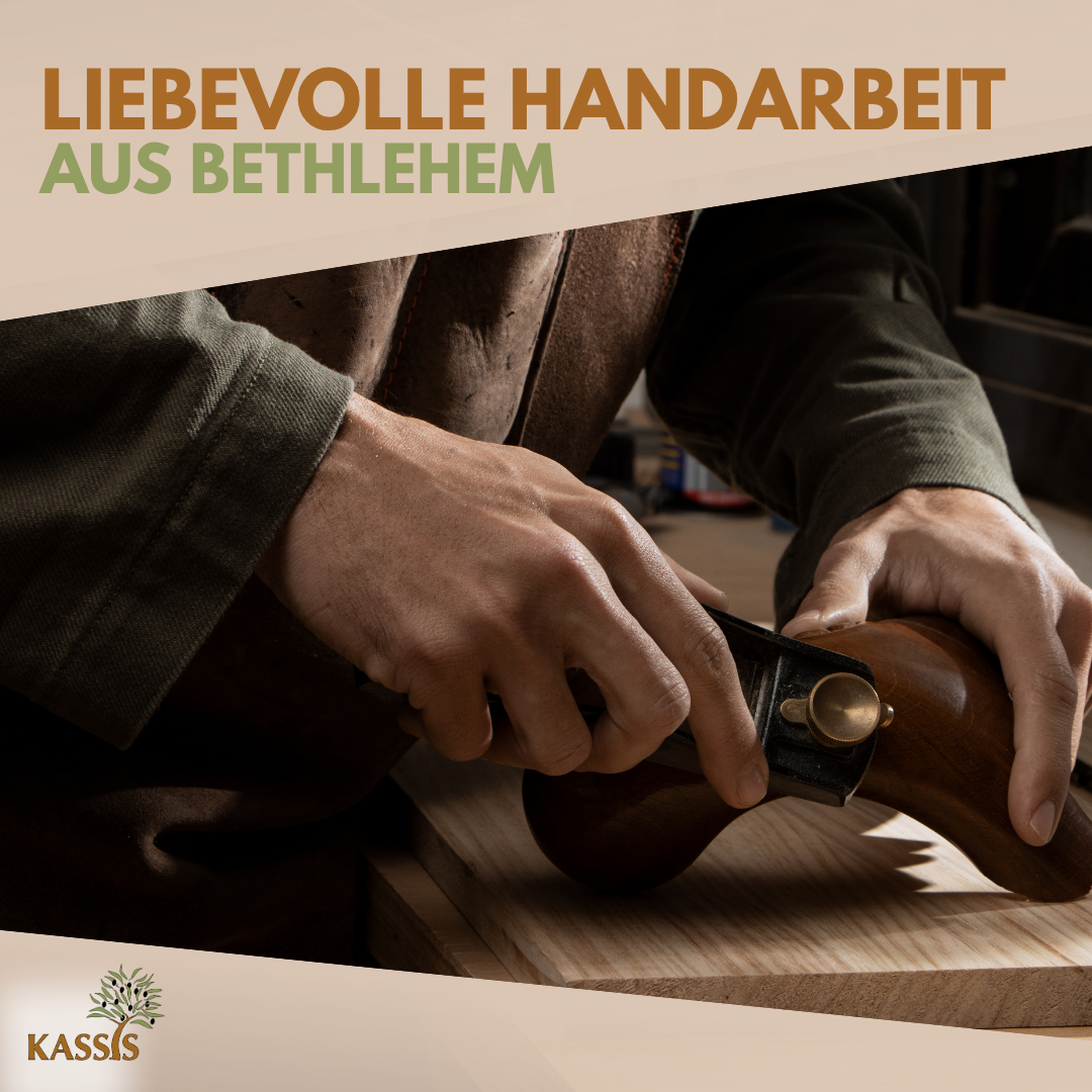 Runde Krippe aus Olivenholz mit Rinde, 7,5 cm | Weihnachtsdeko & Geschenk für Advent und Weihnachten